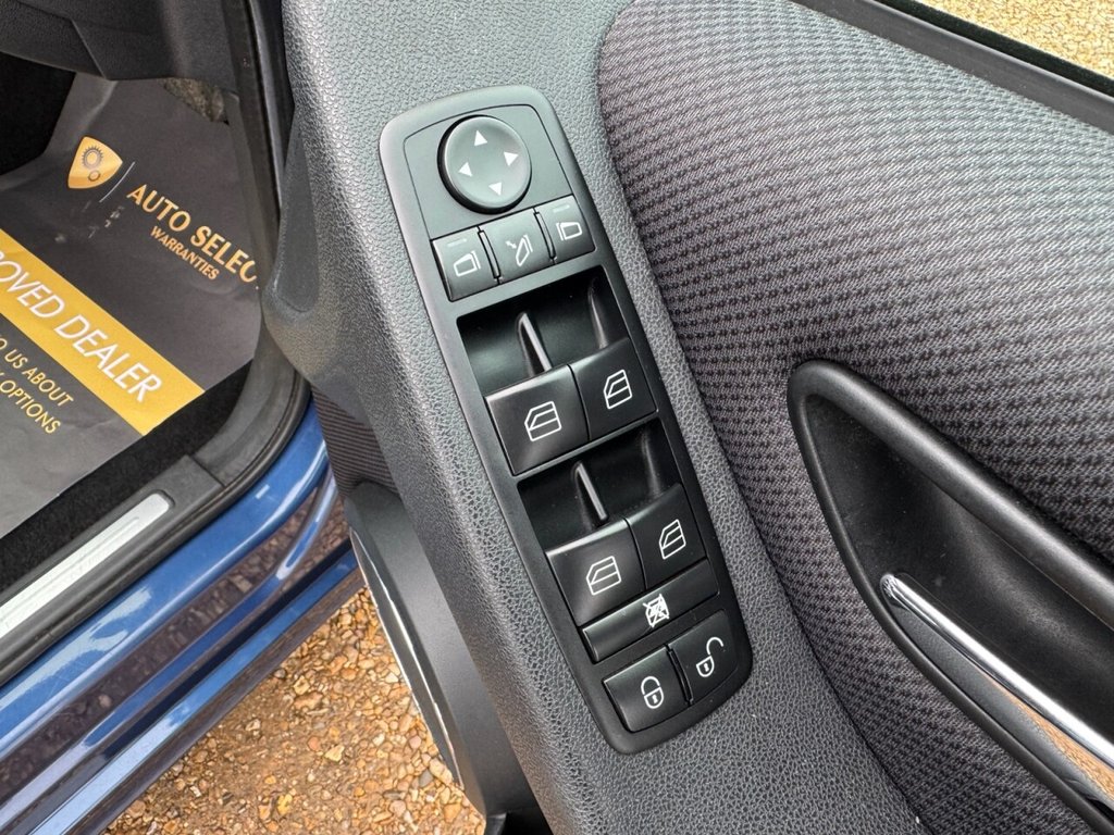 Used Mercedes-Benz A-Class 2010 for sale - 77572257: Photo 12