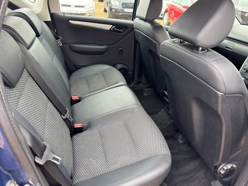 Used Mercedes-Benz A-Class 2010 for sale - 77572257: Photo 27