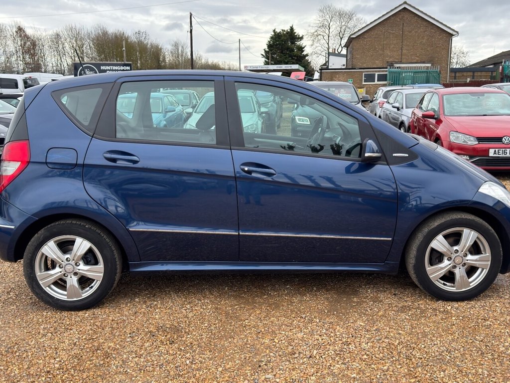 Used Mercedes-Benz A-Class 2010 for sale - 77572257: Photo 8