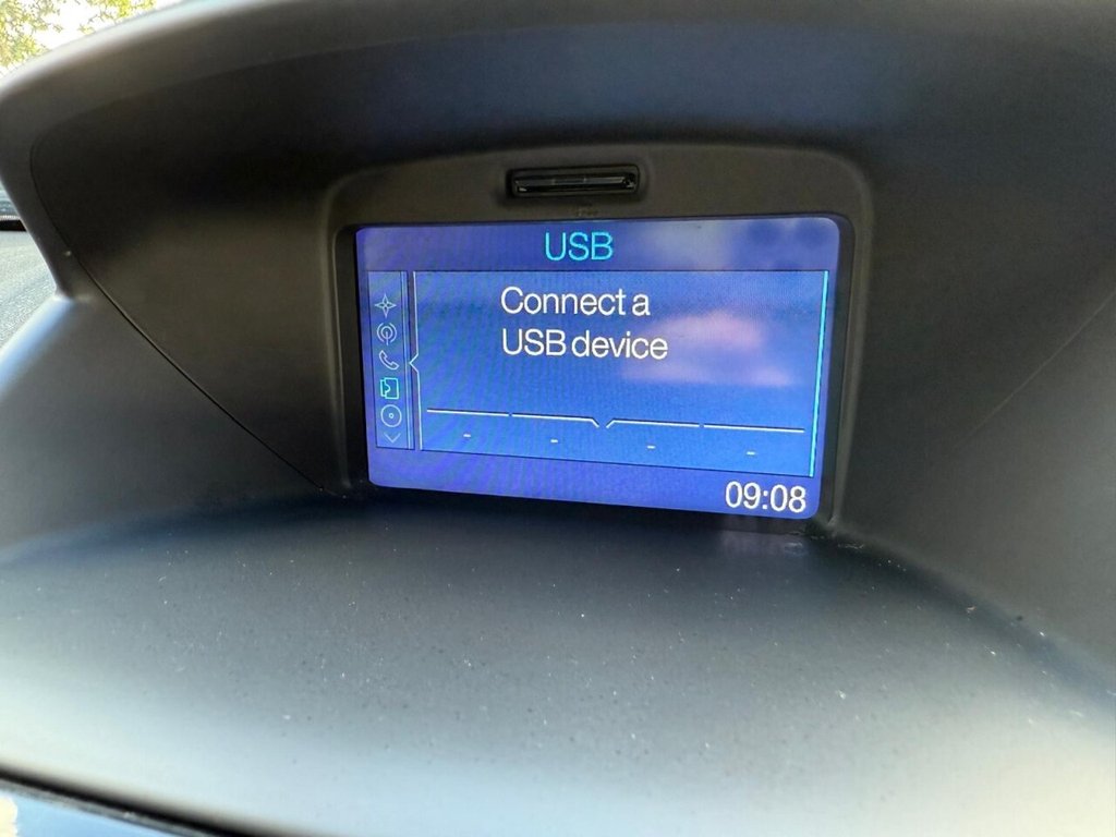 Used Ford Fiesta 2017 for sale - 76582734: Photo 41