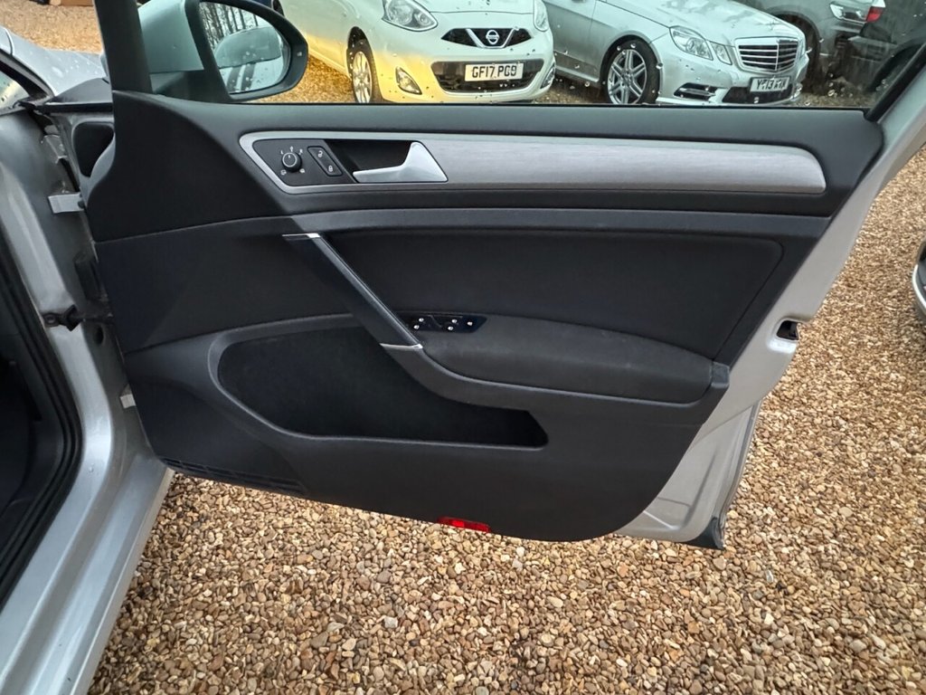 Used Volkswagen Golf 2015 for sale - 77327668: Photo 12