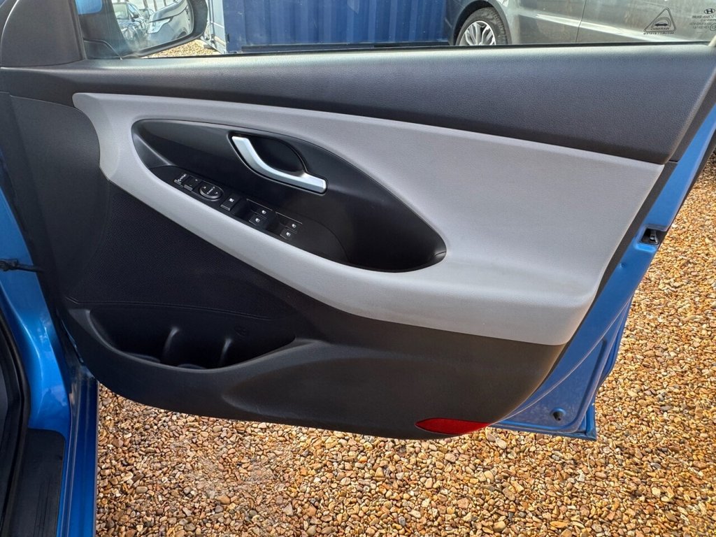 Used Hyundai i30 2017 for sale - 78029926: Photo 24