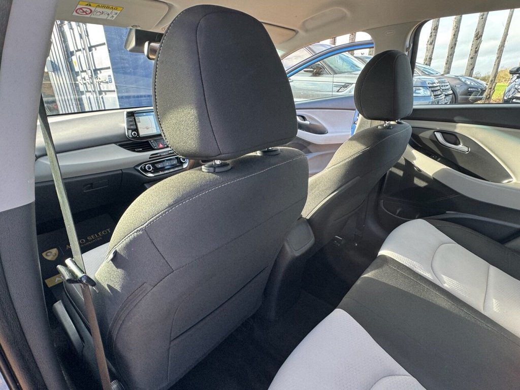 Used Hyundai i30 2017 for sale - 78029926: Photo 41