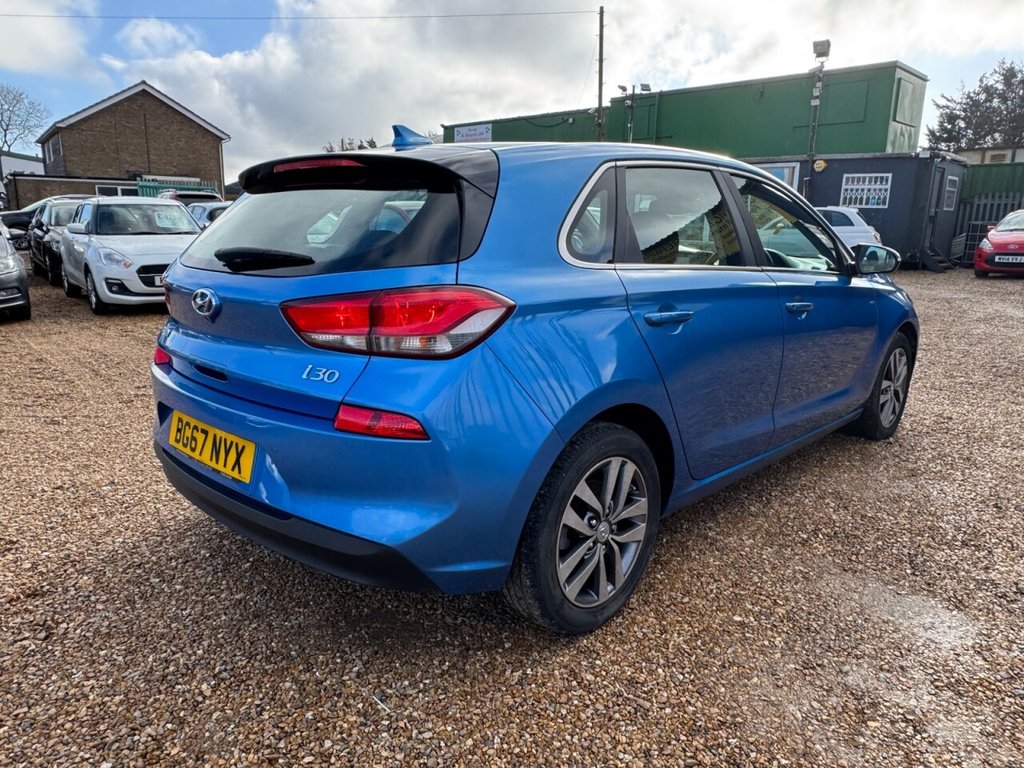 Used Hyundai i30 2017 for sale - 78029926: Photo 8