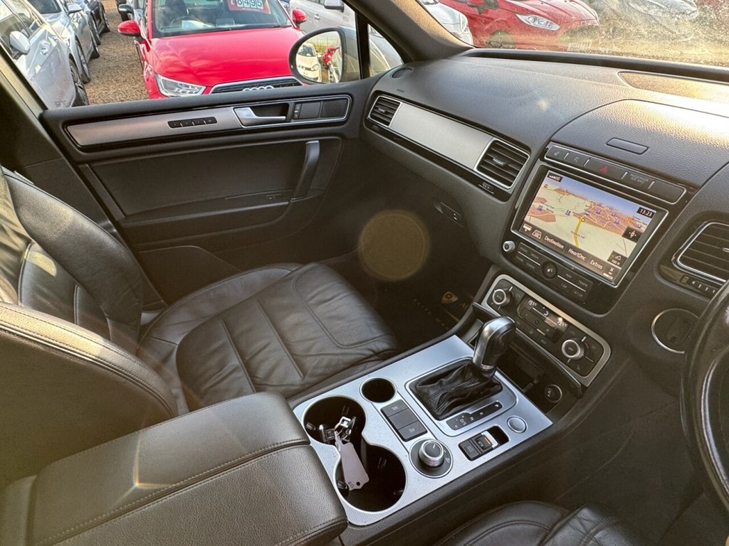 Used Volkswagen Touareg 2016 for sale - 76950514: Photo 44