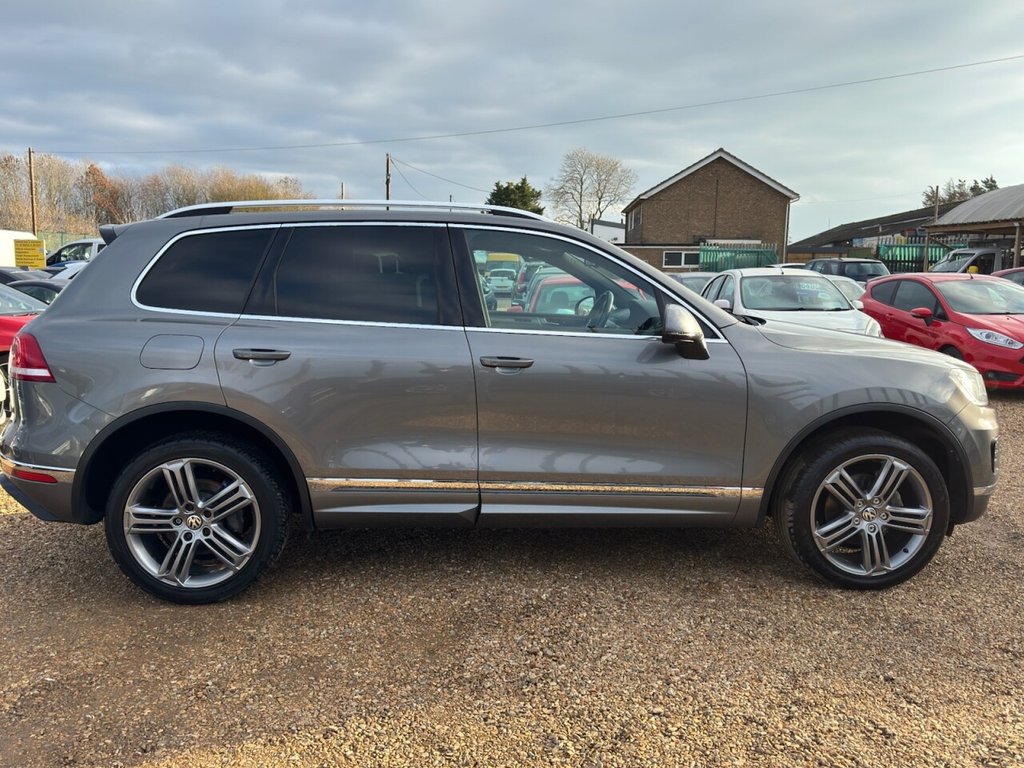 Used Volkswagen Touareg 2016 for sale - 76950514: Photo 9