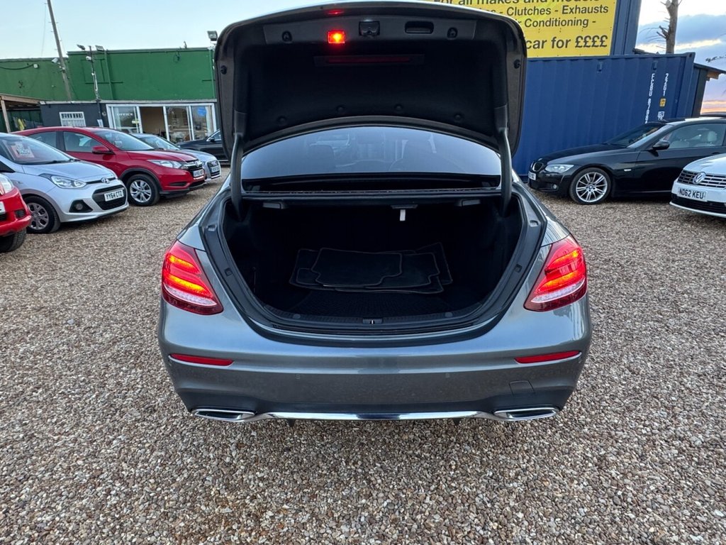Used Mercedes-Benz E-Class 2019 for sale - 76132813: Photo 21