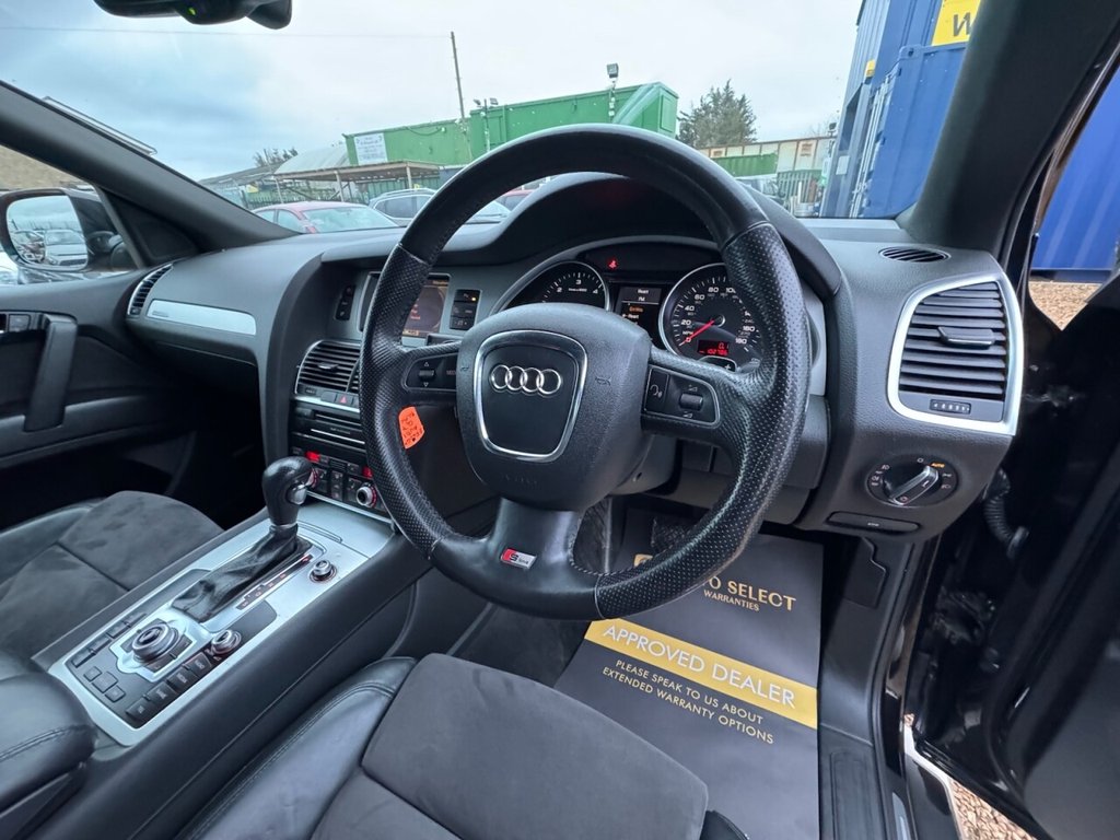 Used Audi Q7 2010 for sale - 77534536: Photo 32