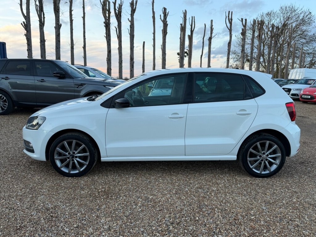 Used Volkswagen Polo 2014 for sale - 77263871: Photo 12