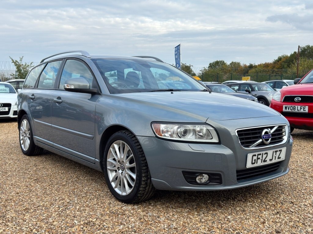 Used Volvo V50 2012 for sale - 76132490: Photo 1