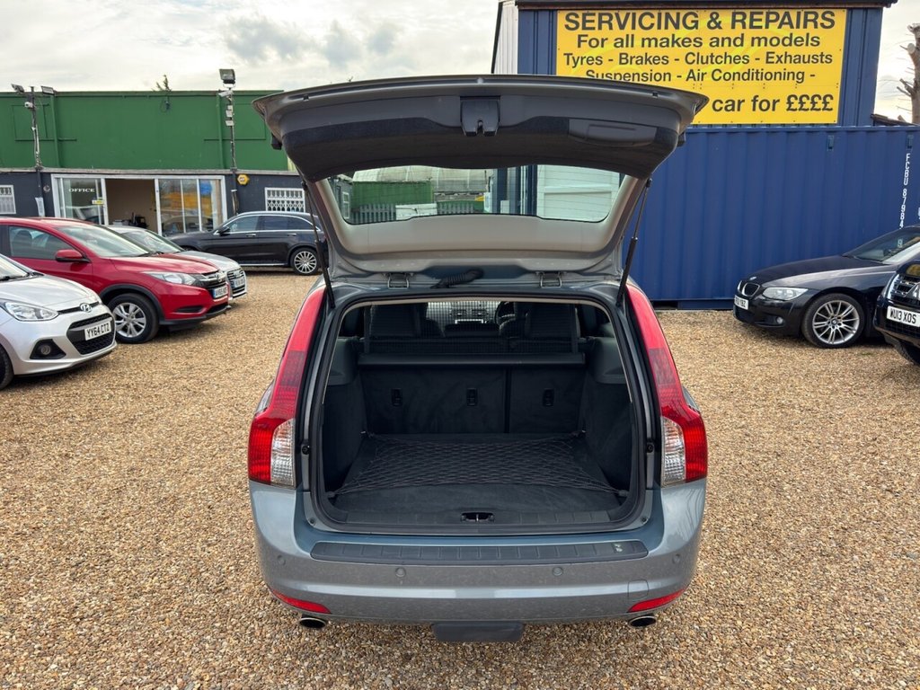Used Volvo V50 2012 for sale - 76132490: Photo 11