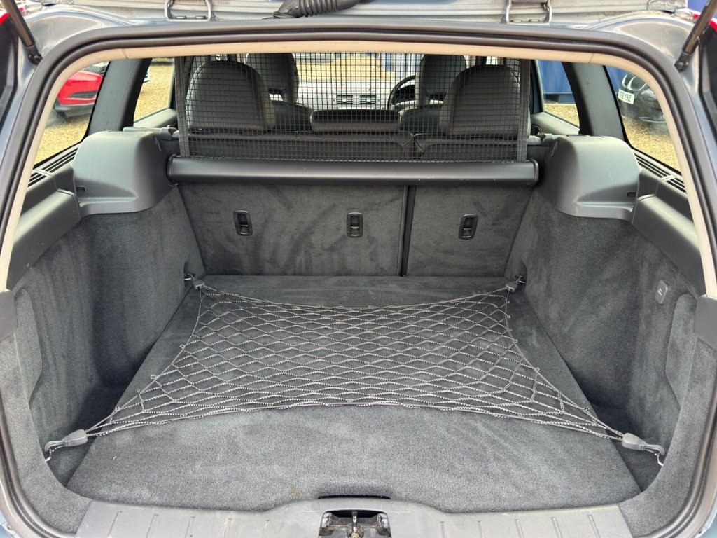 Used Volvo V50 2012 for sale - 76132490: Photo 12