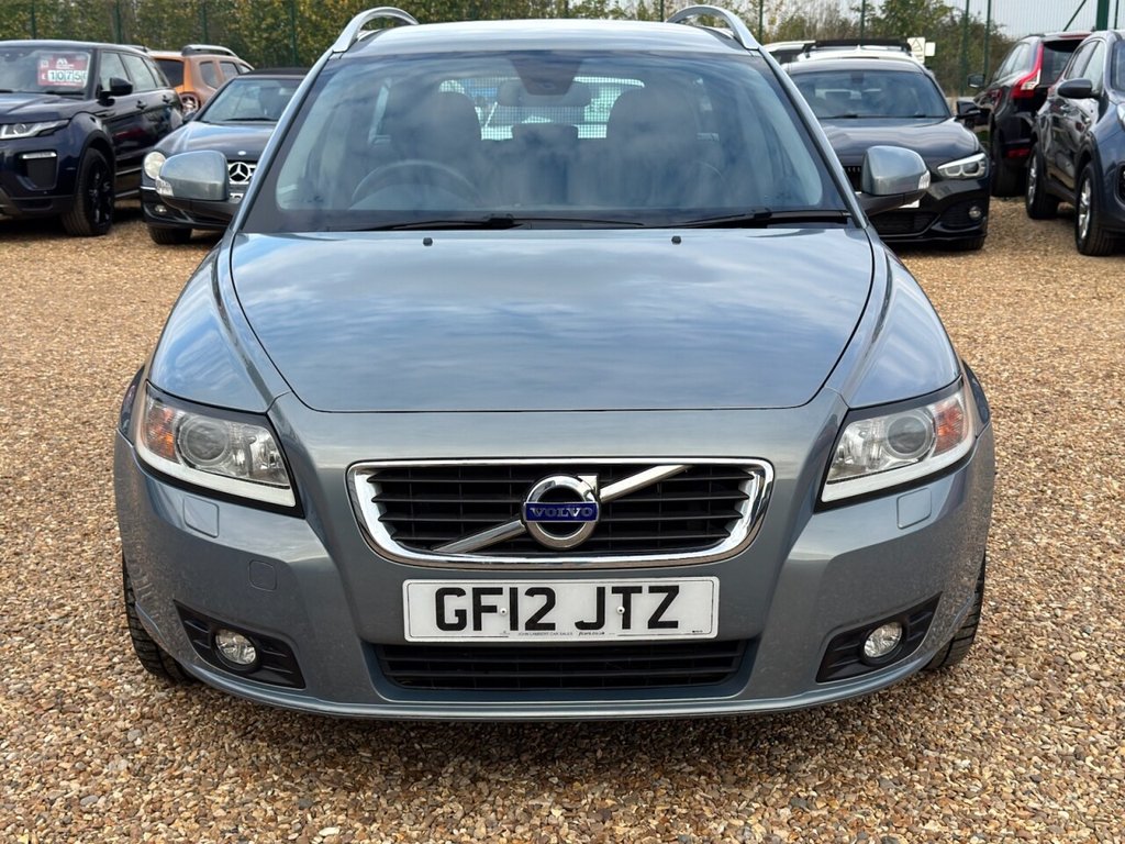 Used Volvo V50 2012 for sale - 76132490: Photo 2