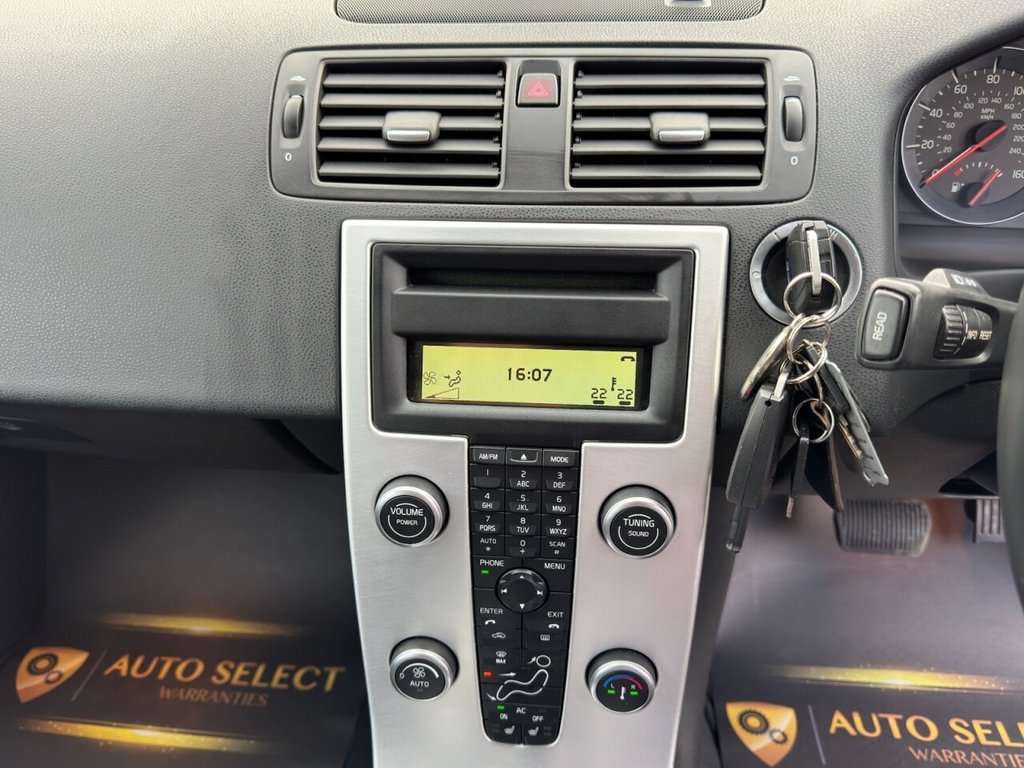 Used Volvo V50 2012 for sale - 76132490: Photo 24