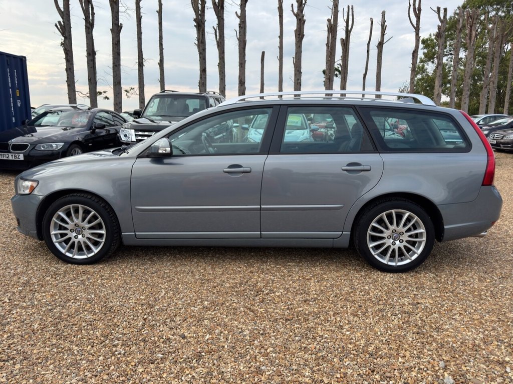 Used Volvo V50 2012 for sale - 76132490: Photo 4
