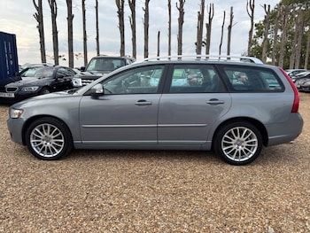 Used Volvo V50 2012 for sale - 76132490: Photo