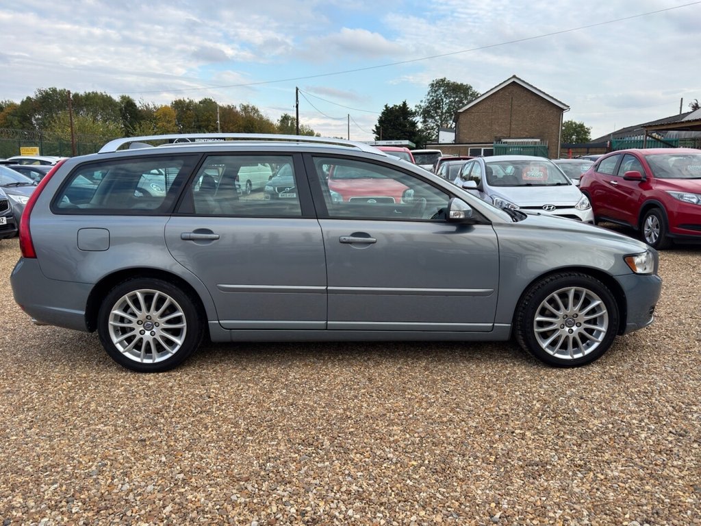 Used Volvo V50 2012 for sale - 76132490: Photo 8