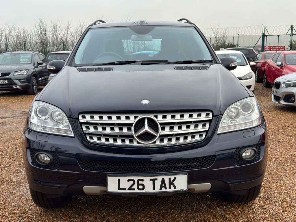 Used Mercedes-Benz M Class 2007 for sale - 76962768: Photo 2
