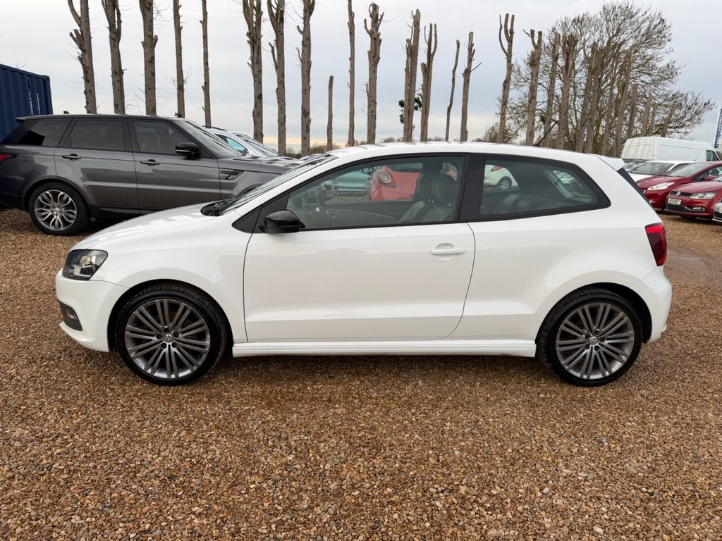 Used Volkswagen Polo 2016 for sale - 77122198: Photo 6