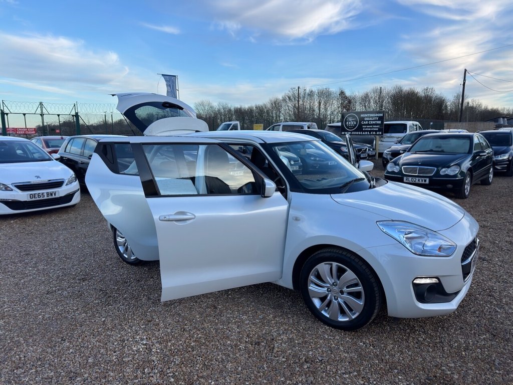 Used Suzuki Swift 2018 for sale - 77276136: Photo 15