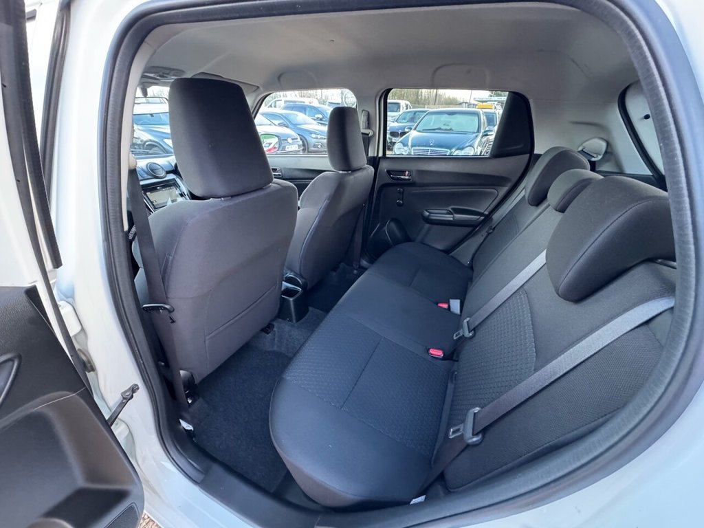 Used Suzuki Swift 2018 for sale - 77276136: Photo 32