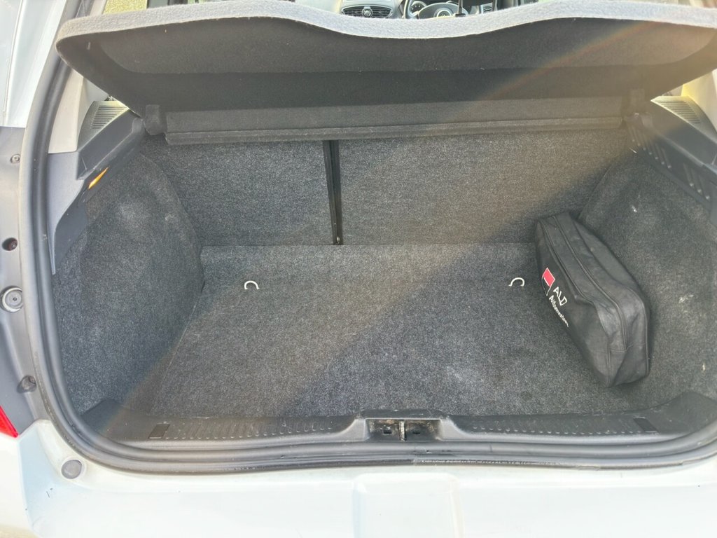 Used Renault Clio 2012 for sale - 76617505: Photo 12