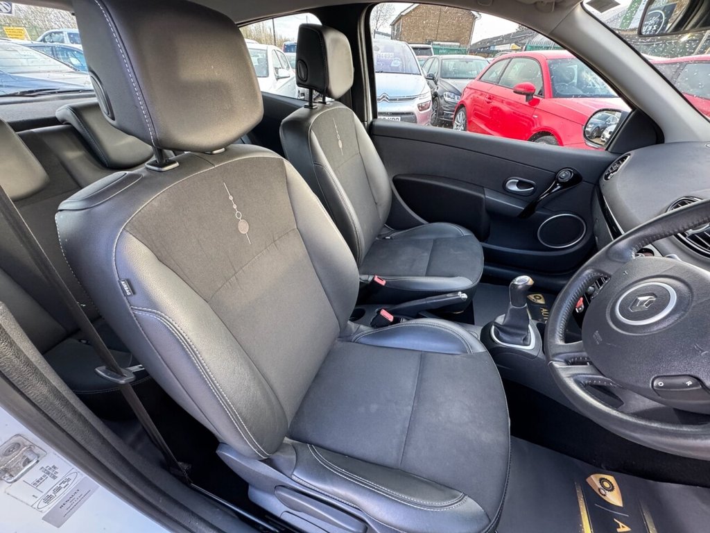 Used Renault Clio 2012 for sale - 76617505: Photo 19