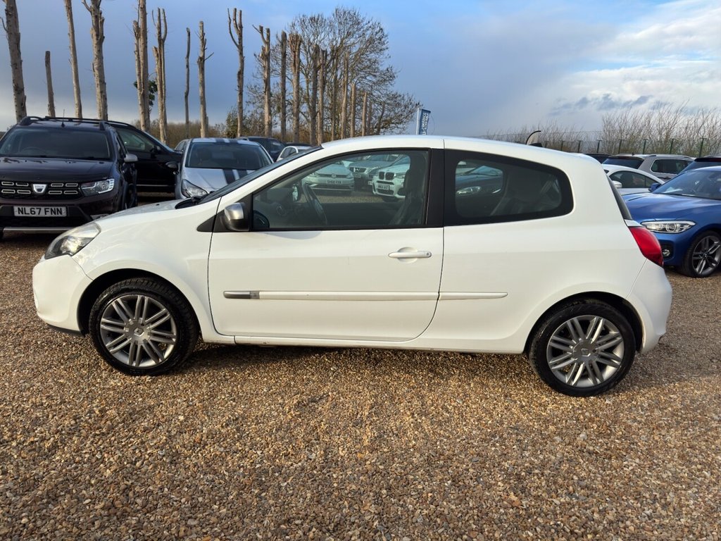 Used Renault Clio 2012 for sale - 76617505: Photo 8
