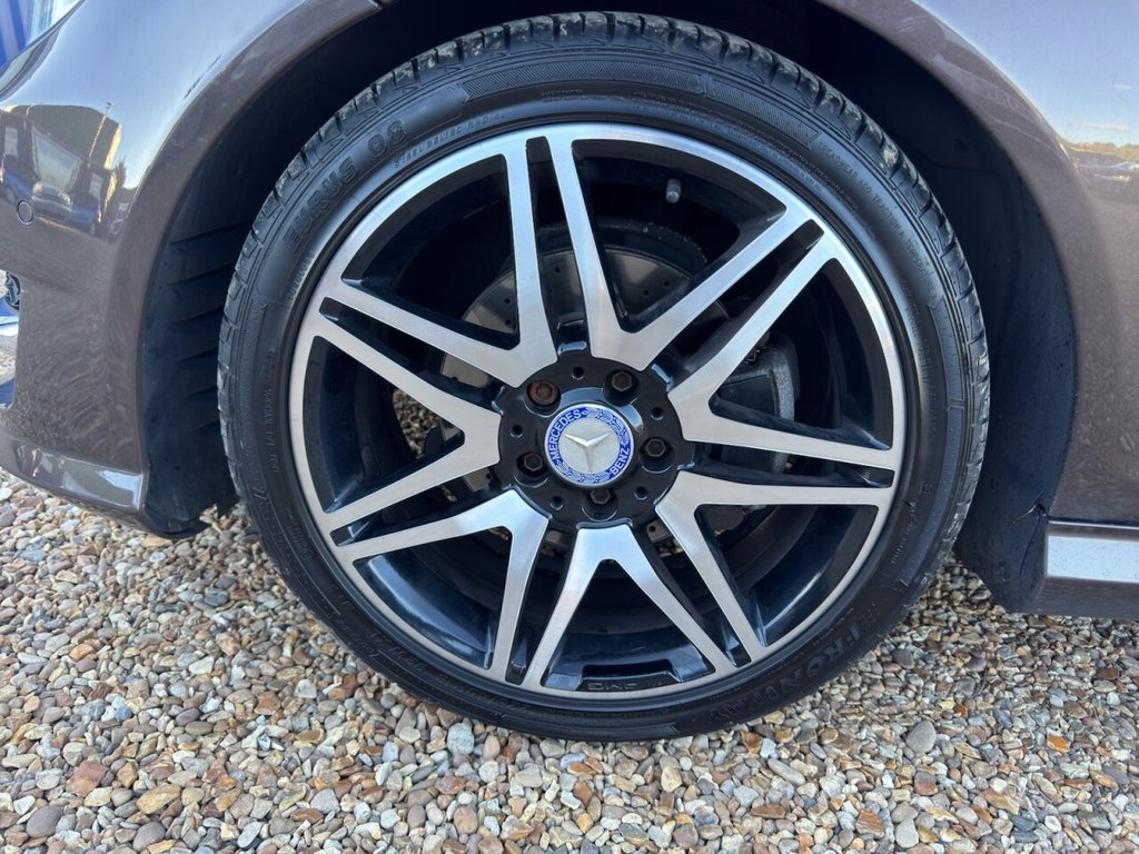 Used Mercedes-Benz C-Class 2014 for sale - 76029590: Photo 35