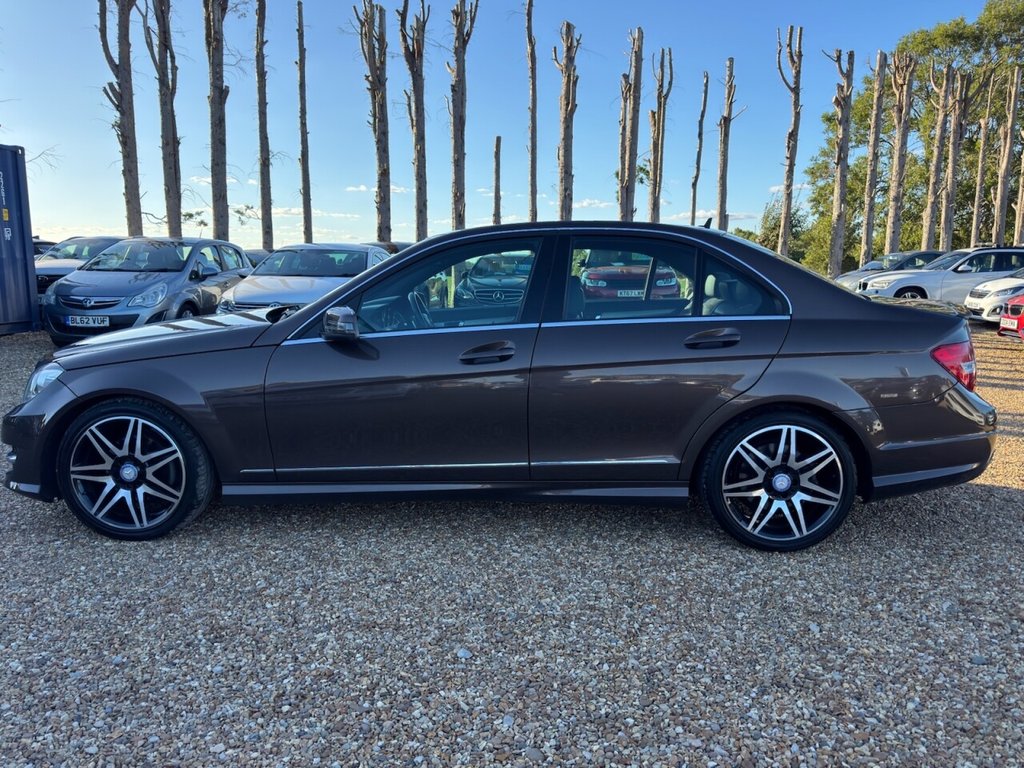 Used Mercedes-Benz C-Class 2014 for sale - 76029590: Photo 6