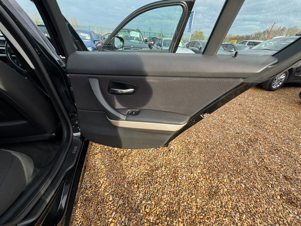 Used BMW 3 Series 2009 for sale - 76559329: Photo 28