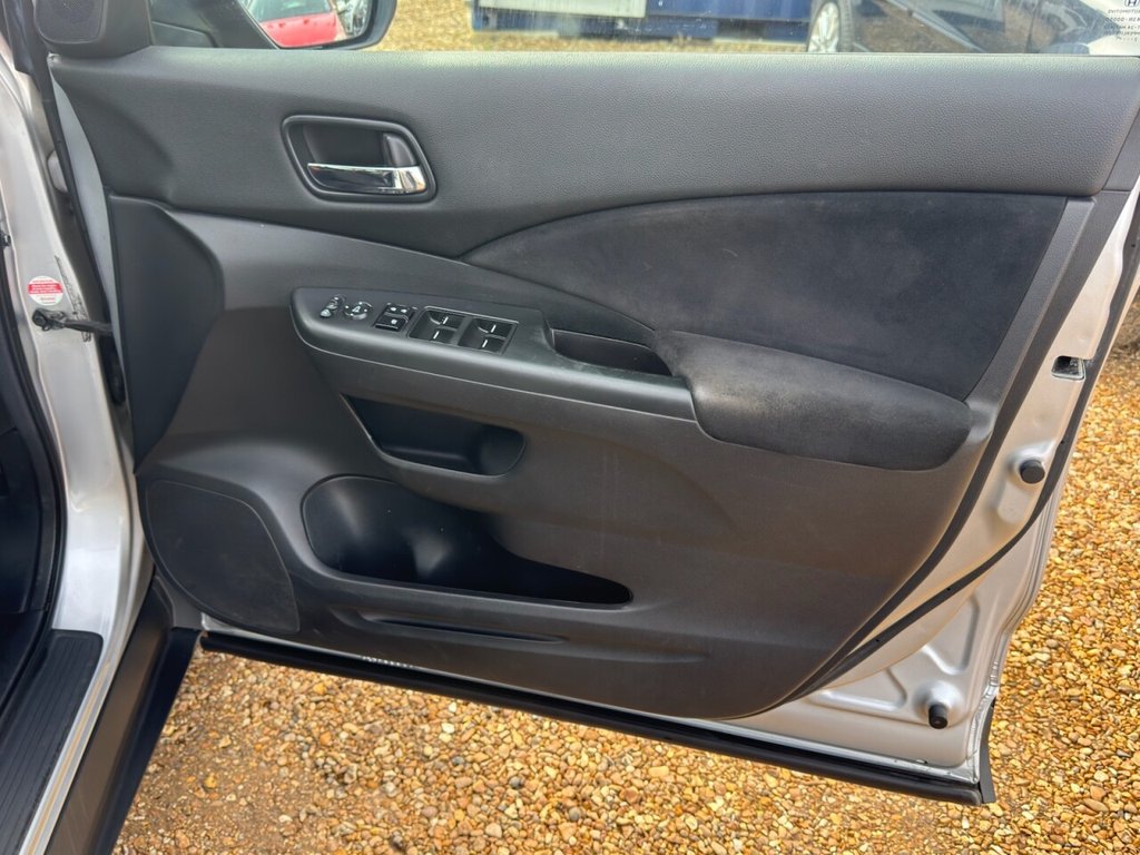 Used Honda CR-V 2012 for sale - 77583520: Photo 17