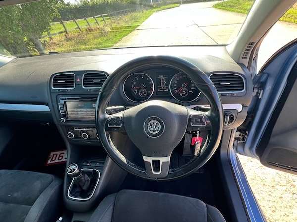 Used Volkswagen Golf 2010 for sale - 76010124: Photo 18