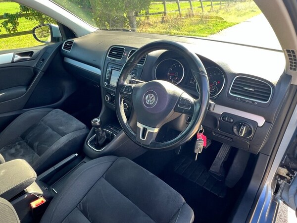 Used Volkswagen Golf 2010 for sale - 76010124: Photo 21
