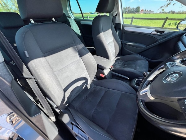 Used Volkswagen Golf 2010 for sale - 76010124: Photo 25