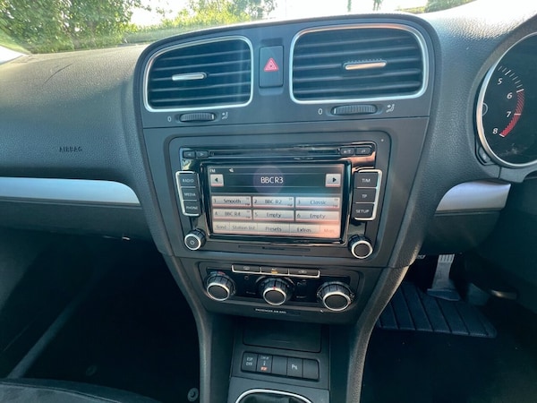 Used Volkswagen Golf 2010 for sale - 76010124: Photo 28