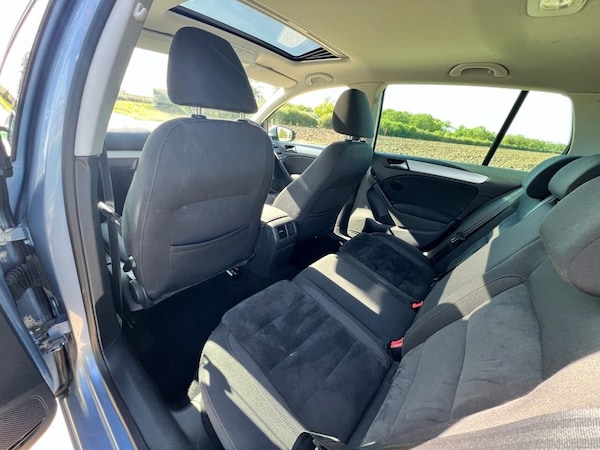 Used Volkswagen Golf 2010 for sale - 76010124: Photo 35