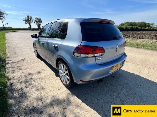 Used Volkswagen Golf 2010 for sale - 76010124: Photo 4