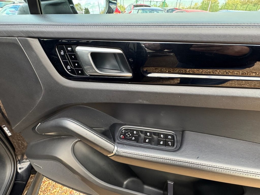 Used Porsche Cayenne 2020 for sale - 76080895: Photo 36