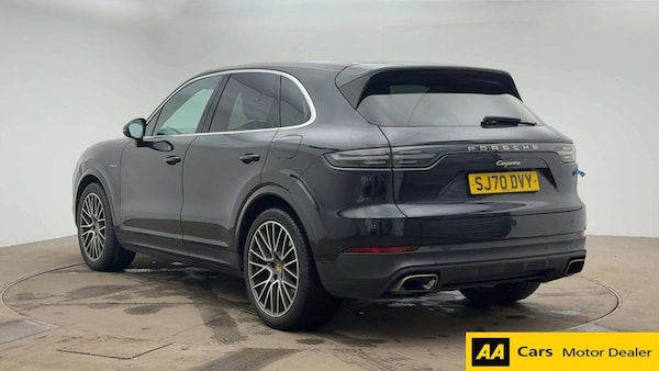 Used Porsche Cayenne 2020 for sale - 76080895: Photo 3