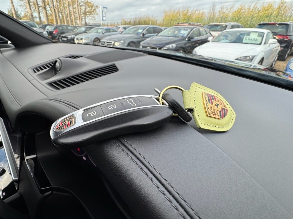 Used Porsche Cayenne 2020 for sale - 76080895: Photo 48