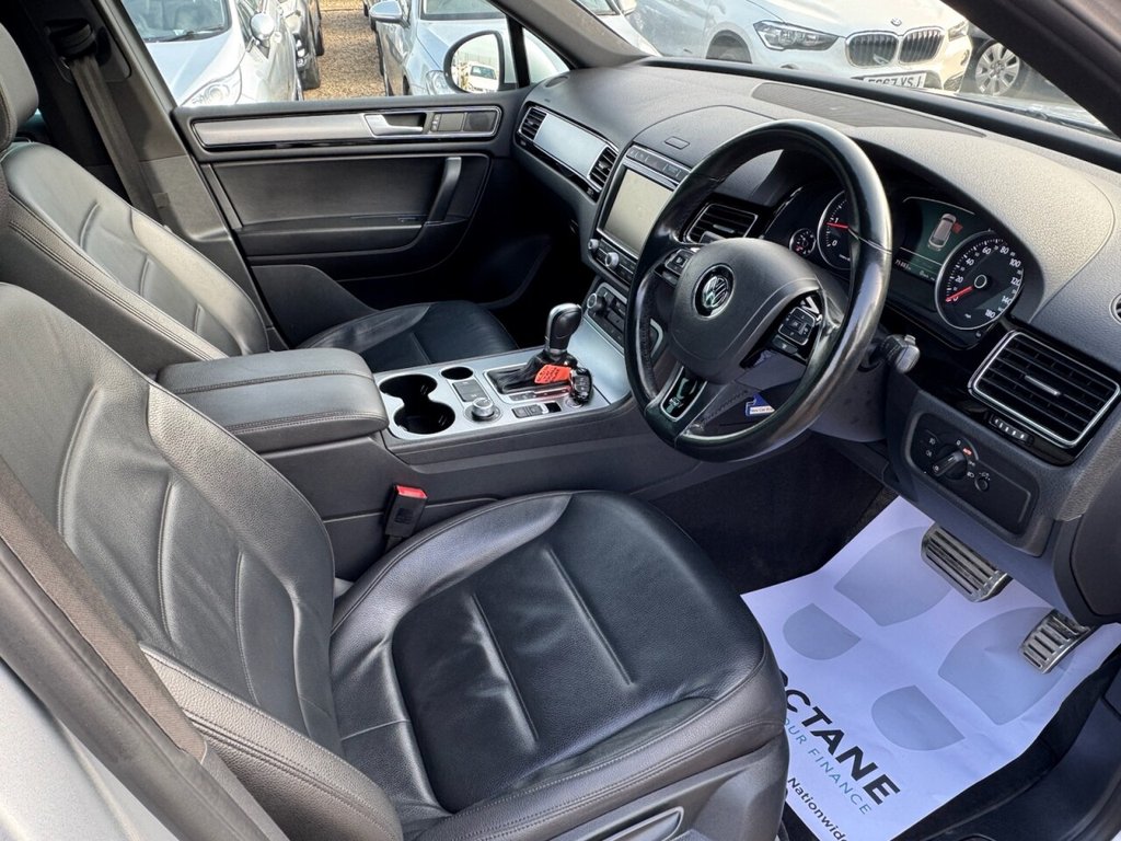 Used Volkswagen Touareg 2015 for sale - 77806694: Photo 16