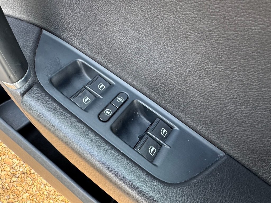 Used Volkswagen Touareg 2015 for sale - 77806694: Photo 17