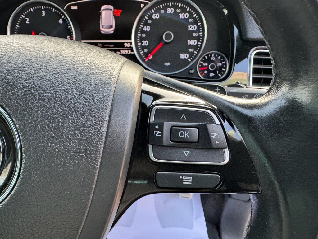 Used Volkswagen Touareg 2015 for sale - 77806694: Photo 24