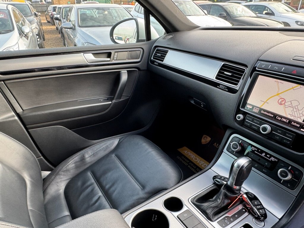 Used Volkswagen Touareg 2015 for sale - 77806694: Photo 35