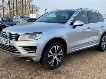 Used Volkswagen Touareg 2015 for sale - 77806694: Photo