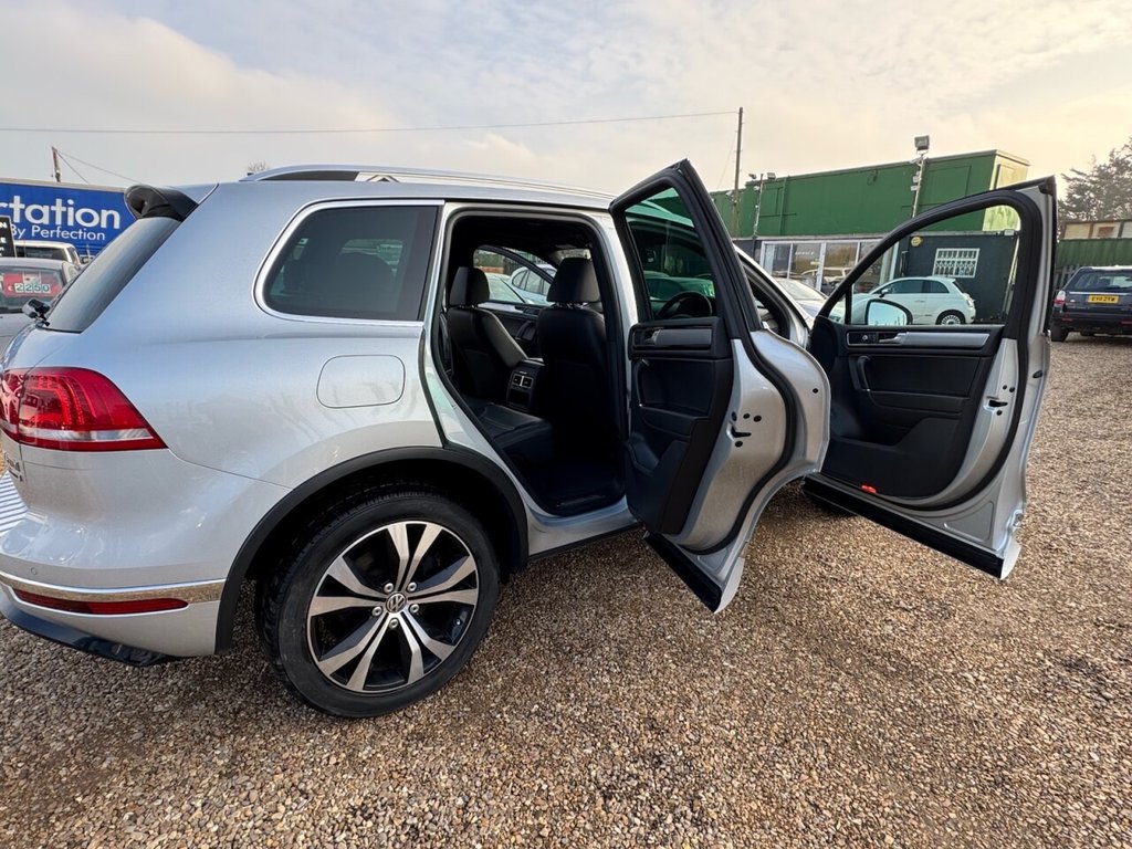 Used Volkswagen Touareg 2015 for sale - 77806694: Photo 45