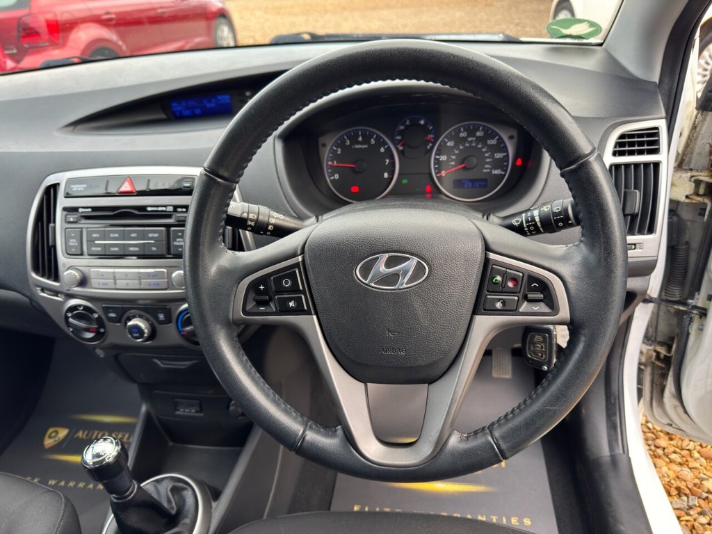 Used Hyundai i20 2013 for sale - 76632272: Photo 12
