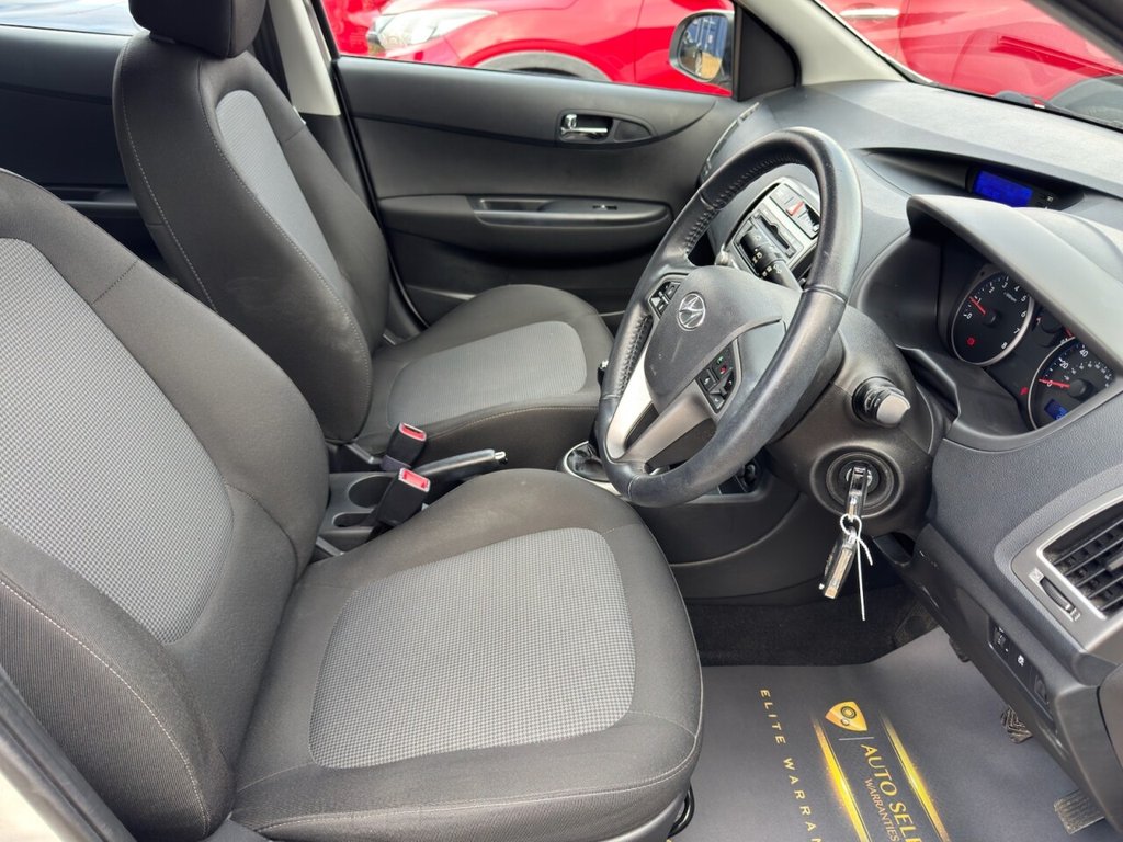 Used Hyundai i20 2013 for sale - 76632272: Photo 21