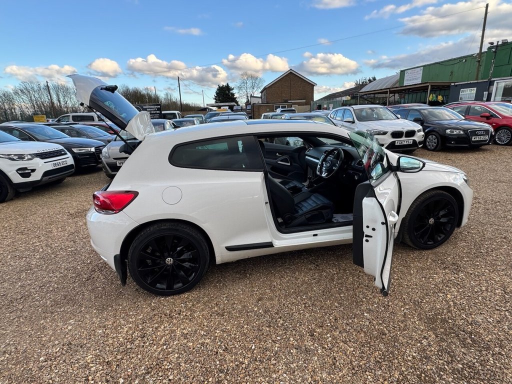 Used Volkswagen Scirocco 2011 for sale - 78043983: Photo 15